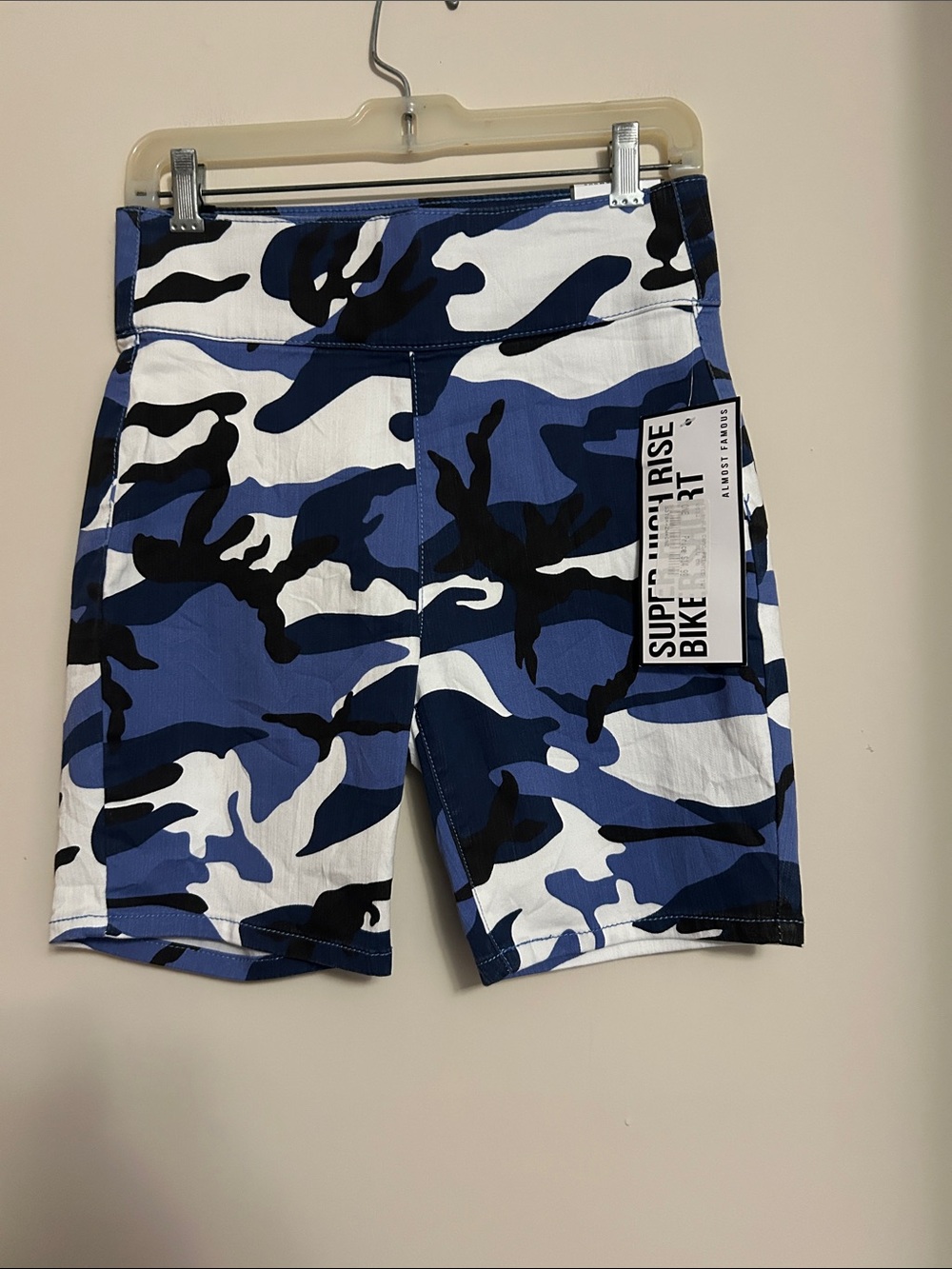 Almost Famous Blue Camo High-Rise Bike Shorts size M new/tags